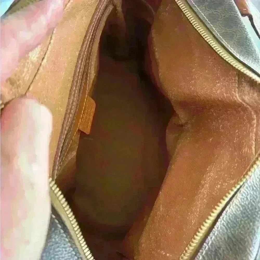 Celine Macadam vintage leather top handle bag. Great condition - gold hardware - Picture 5 of 16